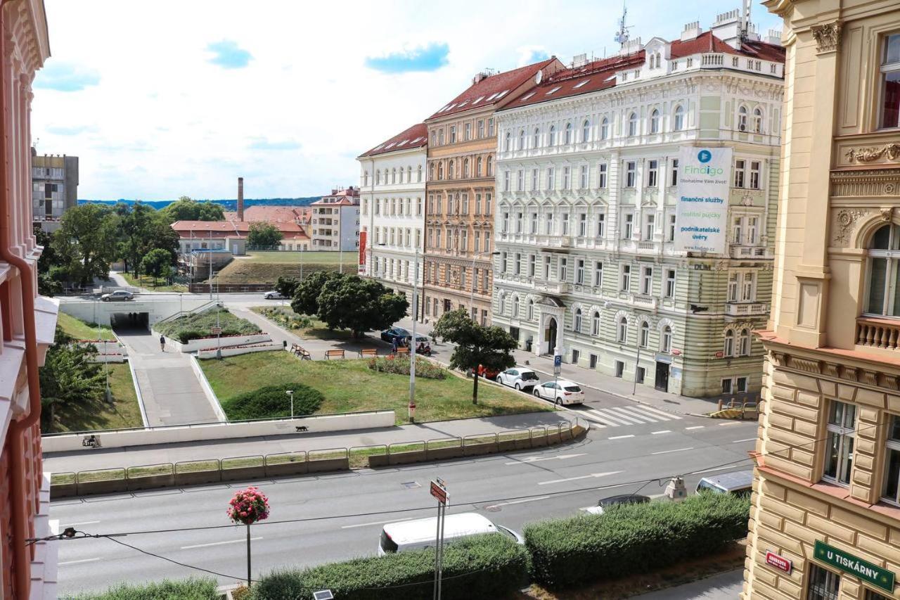 Rose Suites And Rooms Prag Eksteriør billede